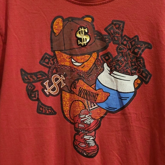 Men's L Switch Remarkable Red Pooh Winning T-shirt - Picture 3 of 9